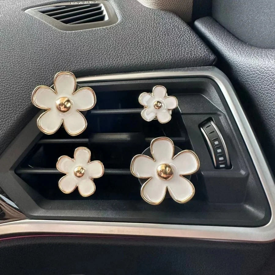 Car Outlet Vent Perfume Clips Conditioning Aromatherapy Freshener with Cute Flower Design